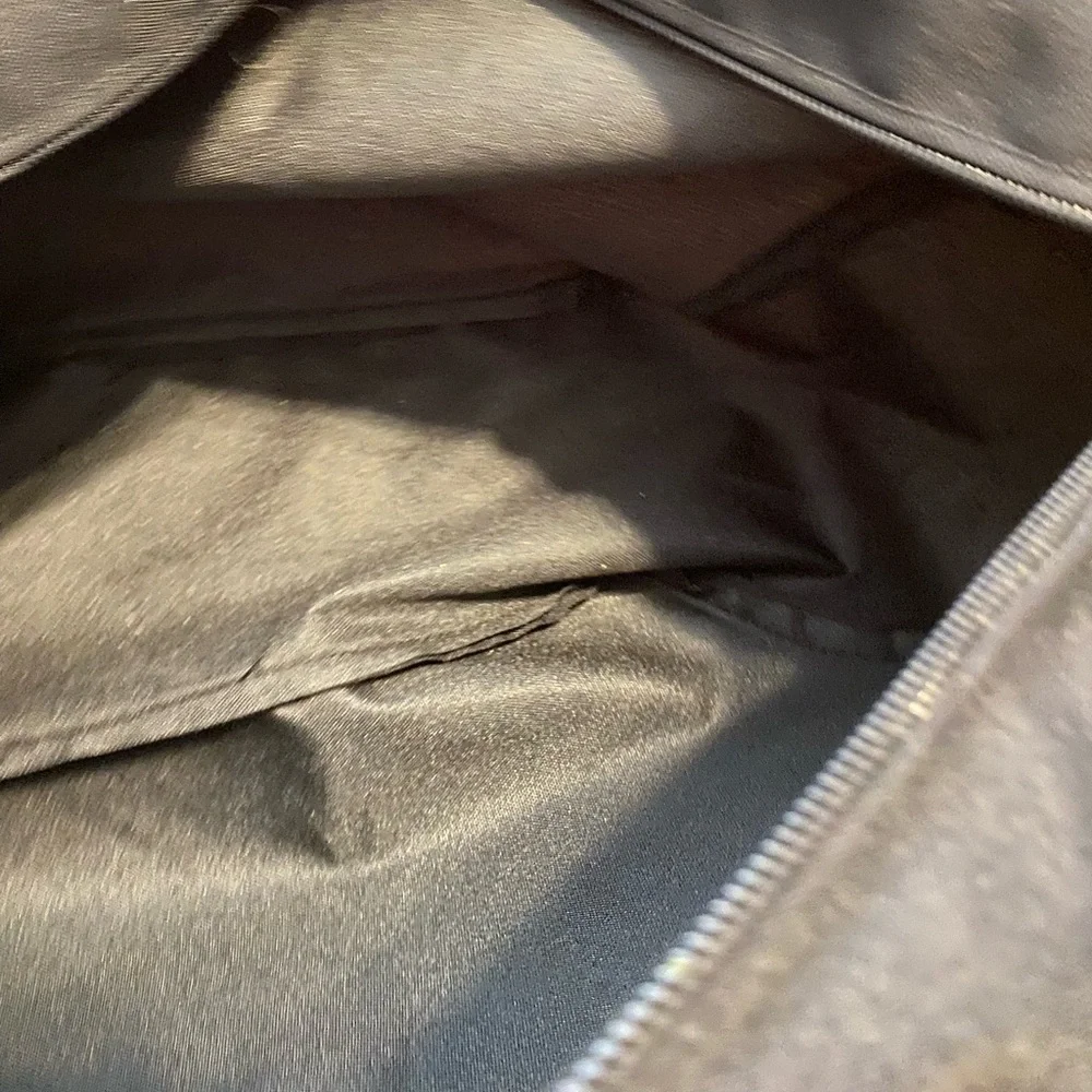 Harley Davidson Asymmetrical Black Duffle Bag Riding Bag 22 x 10 x 6 Zip Canvas
